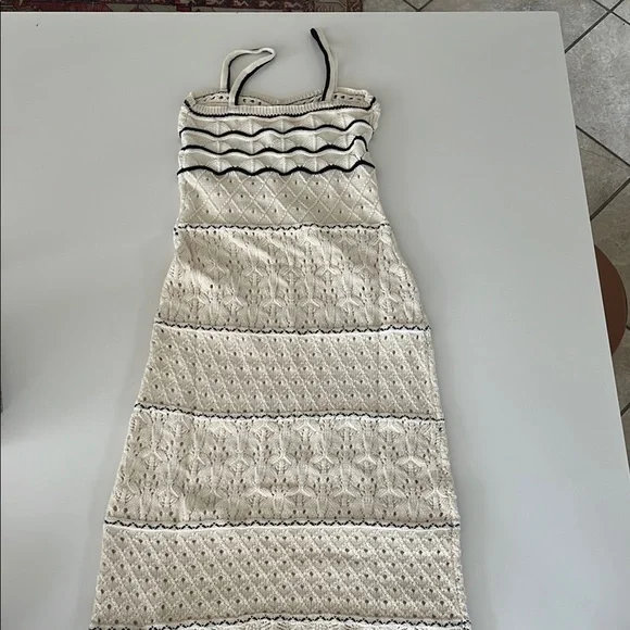 Cream and Black Knit Maxi Dress - Picture 3 of 5